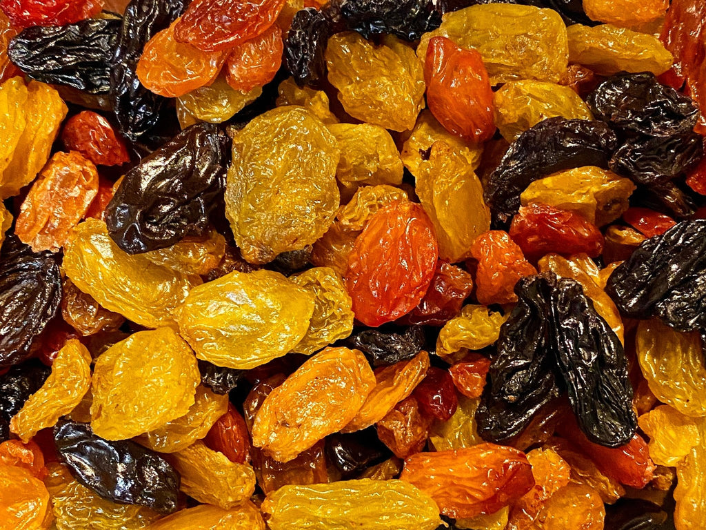 California Medley Jumbo Raisins - 12 Oz ( Keshmesh Makhloot ) - Dried Fruit and Berries - Kalamala - Kalamala